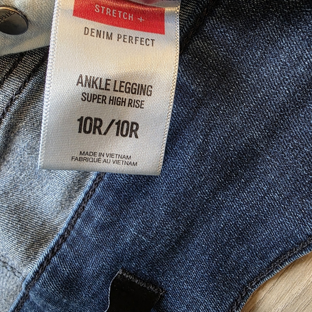 H&M Blue Ankle & Cropped Jeans